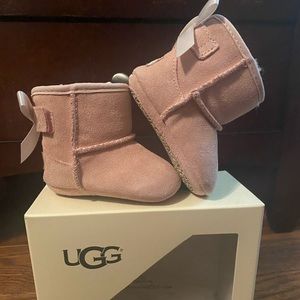 Baby Girl Jesse Bow Ugg boots. New in box. Size 0/1 (XS-0-6 months)